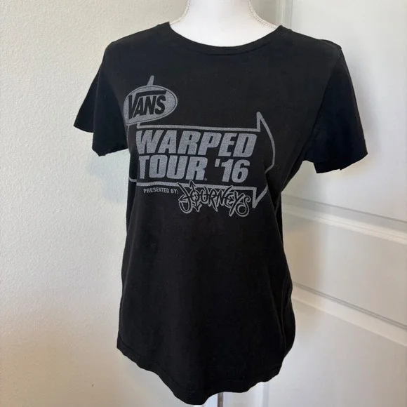 Vans Warped Tour 16 Concert T-Shirt Black Small 2016 Tour Dates Journeys Tultex - Picture 1 of 3